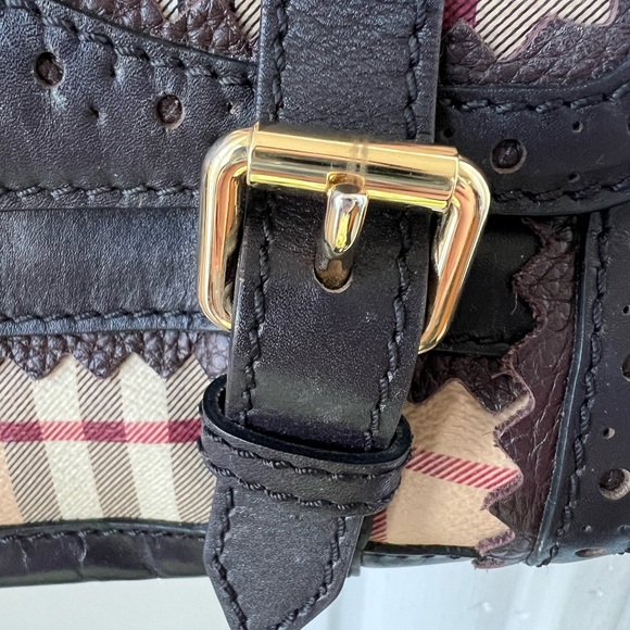 Burberry Doyle Brogues Bag Haymarket Coated Canvas with Leather Small - Picture 7 of 9